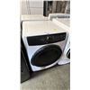 Image 1 : ELECTROLUX BALANCED DRY LUXCARE DRY FRONT LOAD DRYER