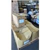 Image 2 : PALLET OF WHITE SERVIETTES *MUST TAKE ALL ON PALLET*