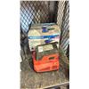 Image 2 : METAL STORAGE SHELF & MASTERCRAFT RANDOM ORBIT SANDER