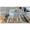 Image 2 : 2 ULINE METRO STYLE RACKS 48" X 18" X 32"