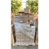 Image 1 : PALLET OF BOXES OF SHOWER CURTAINS & PAINT BRUSHES