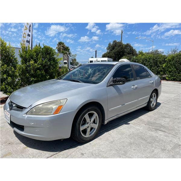 HOND ACCORD 2004 T-DONATION