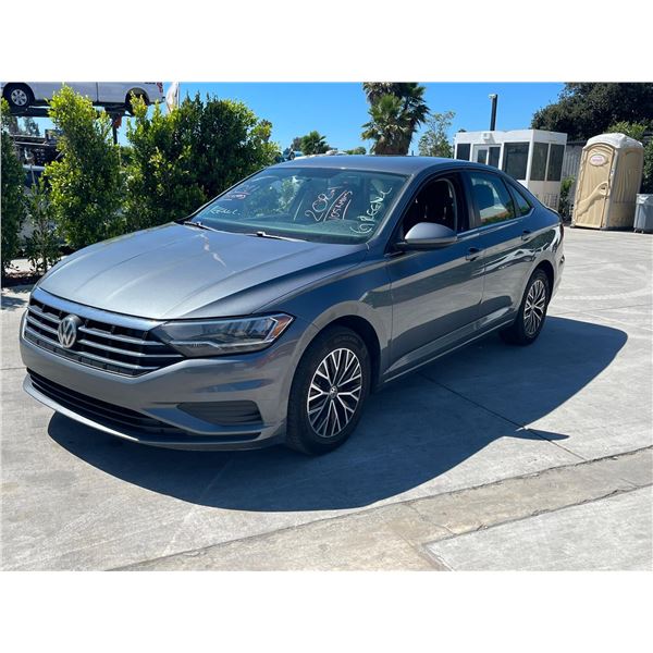 VOLK JETTA 2021 O/S TITLE 2 DAYS