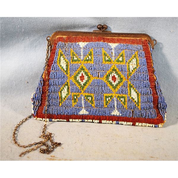 Sioux beaded purse with chain, 5.5" x 8"