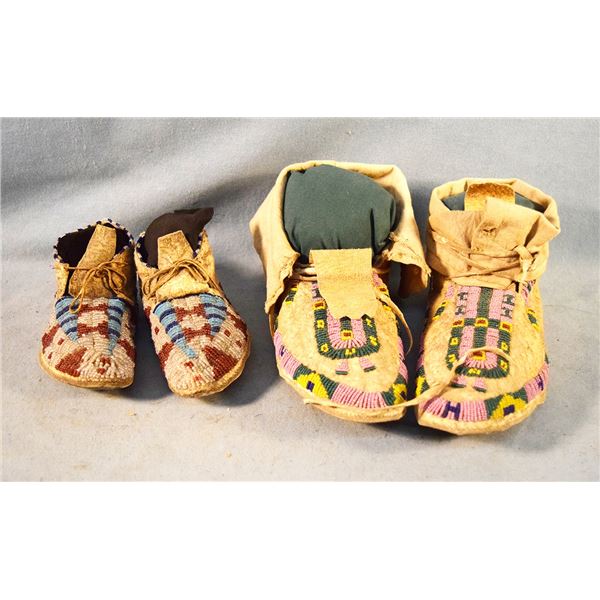 (2) Pair of beaded Northern Plains Indian moccasins, 7" long & 8" long