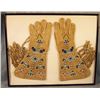 Image 1 : Riker Case: Beaded leather riding gloves, framed