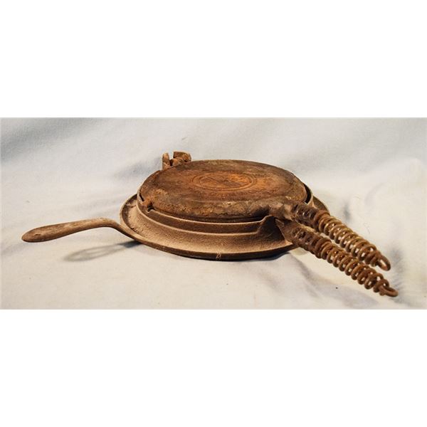 Griswold #9 waffle iron
