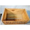 Image 6 : 2 pcs: Mt Diablo Fruit Farm crate, 9" x 19.25" x 12.5" & Hercules Powder crate, 10.5" x 18.5" x 14.5