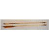 Image 2 : 3 pcs: Early bow (no string) with (2) arrows, with display case