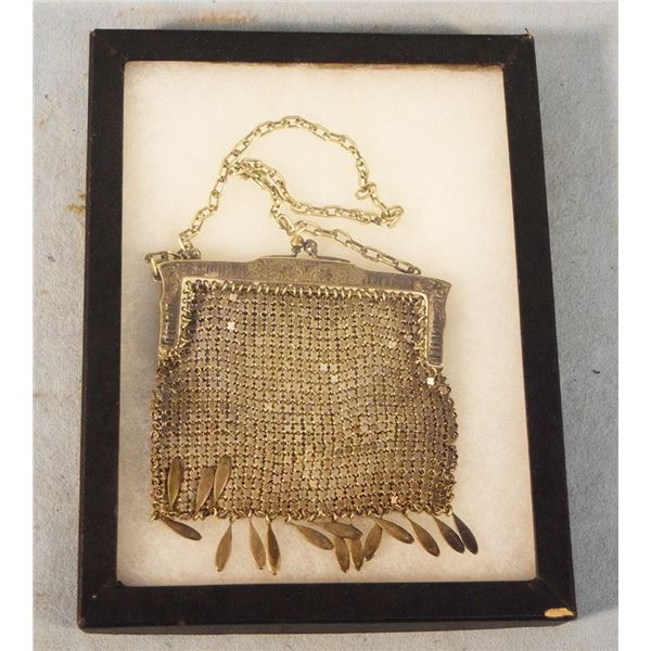 Riker Case: 1920's metal mesh purse with dangles, 4" x 4"