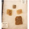Image 2 : 2 Riker Cases: 4 Native gun flints & 4 Native American knives