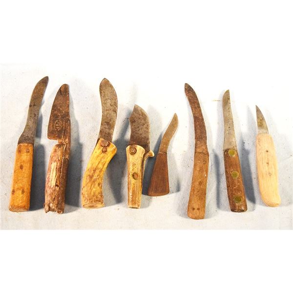 (8) Vintage knives