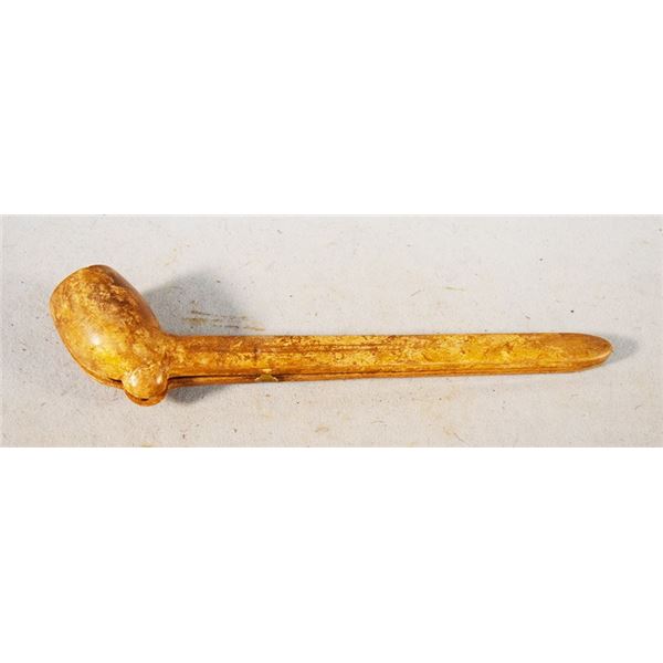 Hand carved pipe and case