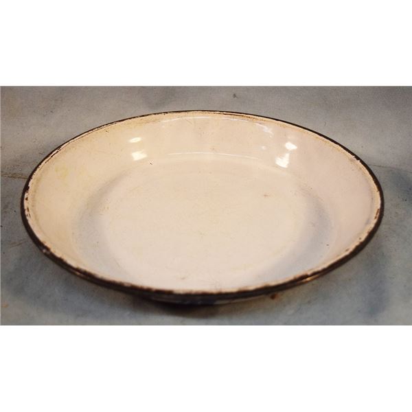 (11) pieces of assorted enamelware