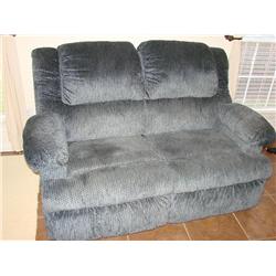 Double Reclining Loveseat w/Heat & Massage!