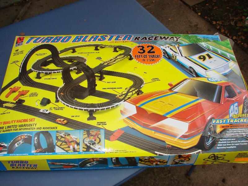 Turbo Blaster Raceway HO Scale