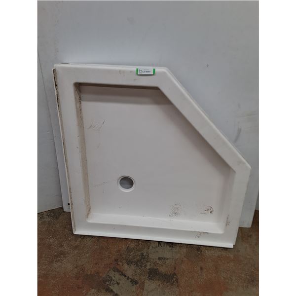** Maax Diamond-Shaped Shower Floor Unit - 38' x 38" - Pickup Only