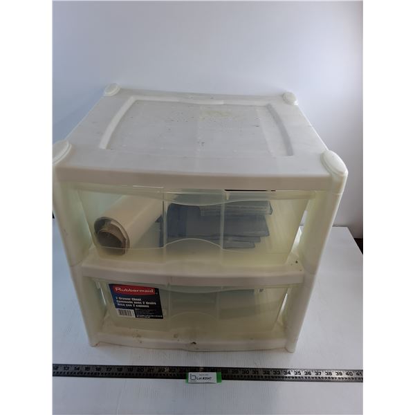Rubbermaid 2-Drawer Storage Chest with Contents - 21x21x20" - Pickup Only