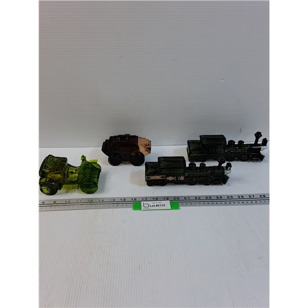 (4) Avon After Shave Bottle Decor (One Has Contents, CANNOT SHIP)