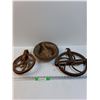 Image 1 : (2) Pulleys - Assorted Sizes, Metal Milk Jug Lid - Some Wear - PICK UP