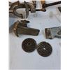 Image 3 : (2) Vintage Bench Mount Meat Grinders (Manual) & (2) Vintage Can Openers