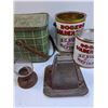 Image 3 : Lot: Vintage Toaster, Picnic Box, Rogers Golden Syrup, Candle Holder, Misc