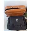 Image 4 : (4) Briefcases/Travel Bags 17" x 14" x 3"