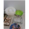 Image 5 : Ash Trays, Cookie Cutters, Beer Butt Chicken Cooker, Bundt Molds, Plastic Bowls, Misc