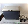 Image 1 : *Coleman AC/DC Cooler-20.5" x 14" x 16"- Powers On