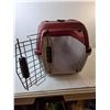 Image 2 : Pet Carrier 24" x 14" x 14" Pickup Preferred