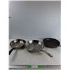 Image 1 : (3) Cooking Pans