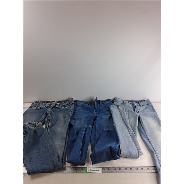 (3) Womens Blue Jeans Size 24