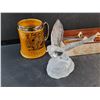 Image 3 : Glass Dove Statue, Ceramic Beerstein, Vintage Pie Utensils Set
