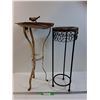 Image 1 : ** (2) Metal Outdoor Decor - 24" Tall - PICK UP