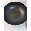 Image 4 : Thomas Brand Non-Stick 11" Wok w/Lid