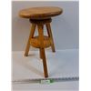 Image 1 : Adjustable Wooden Stool - 18" x 12" - PREFFERED PICK-UP