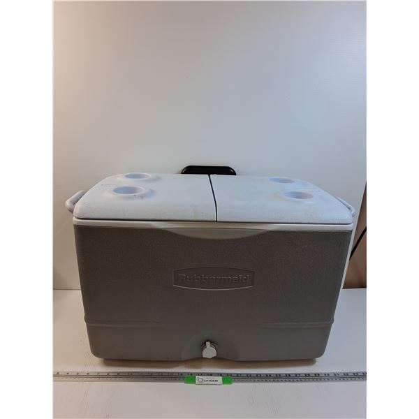 * Rubbermaid Wheeled Cooler w/Dual Lids - 30" x 18" x 16" - CANNOT SHIP