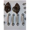 Image 3 : (14) Vintage Furniture Handles - Assorted