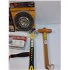 Image 5 : Tool Lot: Hammers, Polishing Bonnet Cleaning Tool, Scraper, Misc