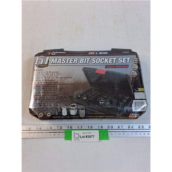 Performance Tool Brand 61 Piece Imperial & Metric Socket Set