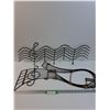Image 1 : (2) Musical Wire Art & Coat Hanger - 32"L x 12" T x 2" D