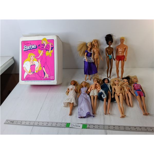 Barbie Fashion Doll Trunk & Miscellaneous Dols