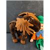 Image 2 : Plush Moose, St Patrick Themed Doll