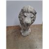 Image 2 : Outdoor Plastic Lion Garden Decoration 24" - PICK UP