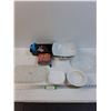 Image 1 : Lot: Dishes, Bowl, Napkins, Bread Pan, Misc