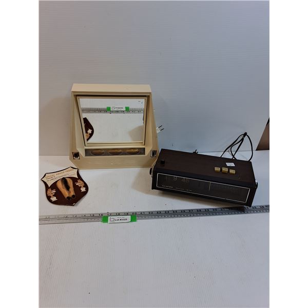 Vanity Mirror, Horses "Patootie" Award, Lloyd's Radio Alarm Clock - Powers On