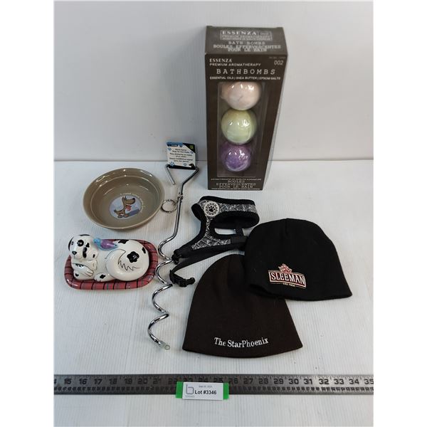 Essenza 3-Pack Bath Bombs (Unused) , Dog Accessories, Toques, Ceramic Dog Butter Dish