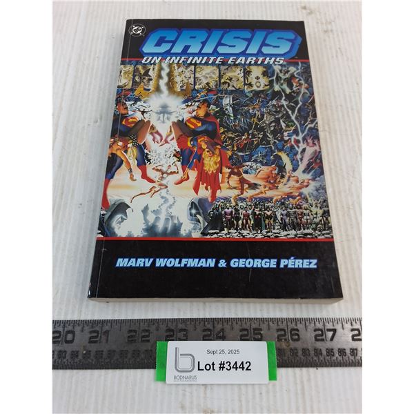 DC "Crisis on Infinite Earths" Book