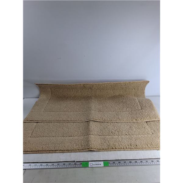 (2) Bath Mats 34"x20"