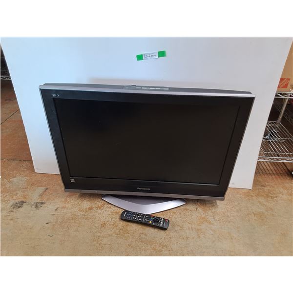 *Panasonic LCD 32" TV with Remote - As Is, Cannot Ship
